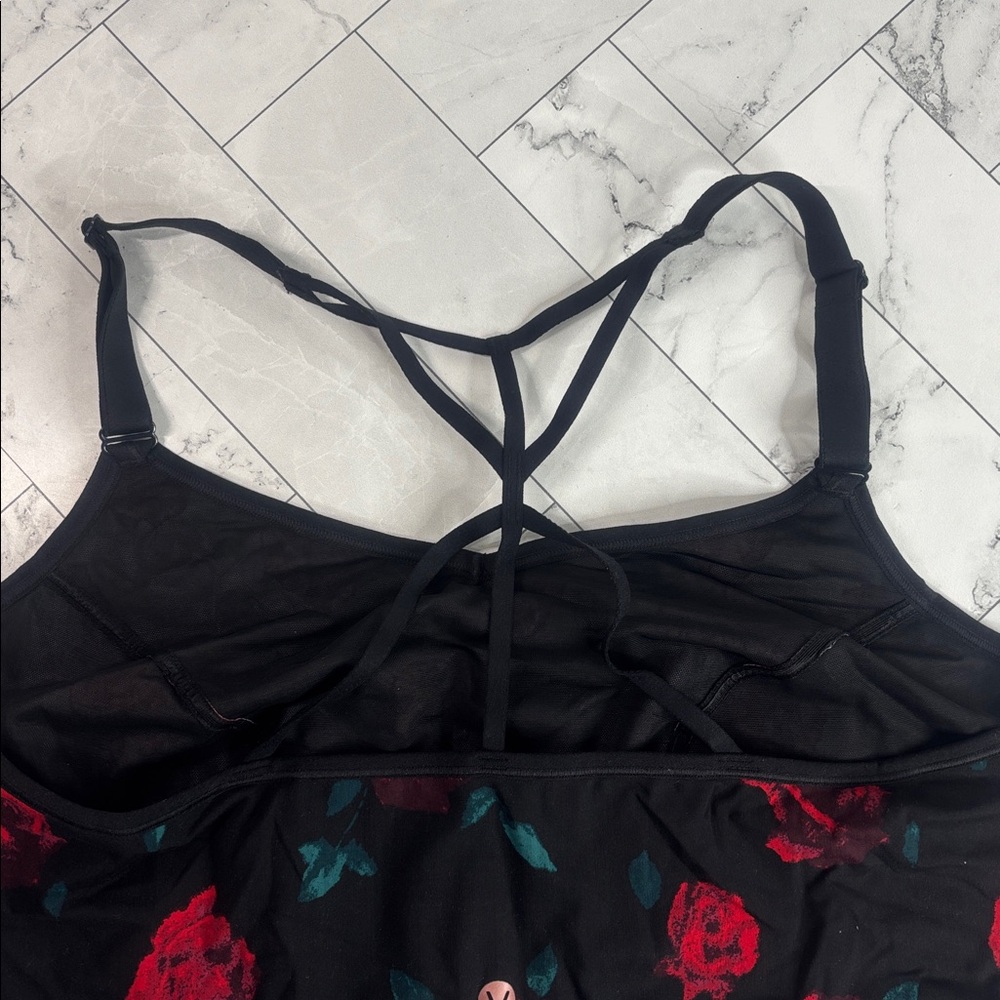 NWOT Livi Active Lane Bryant Sports Bra Black Floral Low Impact NO WIRE 26/28 - Picture 5 of 8